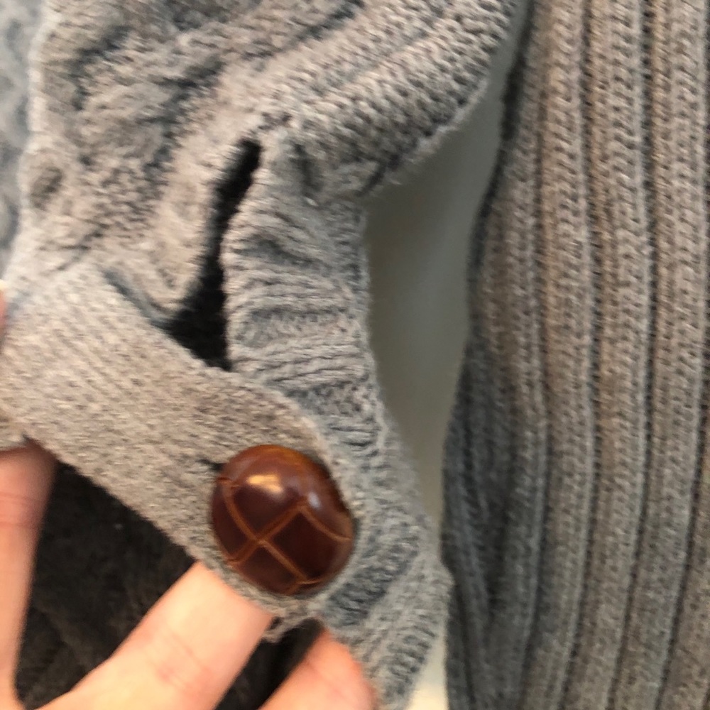 Between Me & You Gray Sweater - Picture 2 of 4